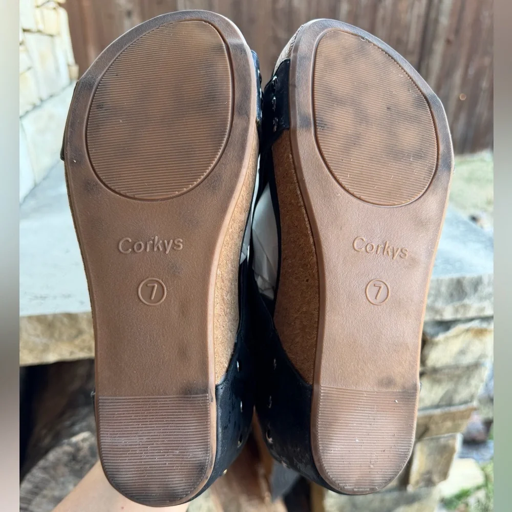 Corkys Carley Black Wedge Sandals Sz-7.‎ V